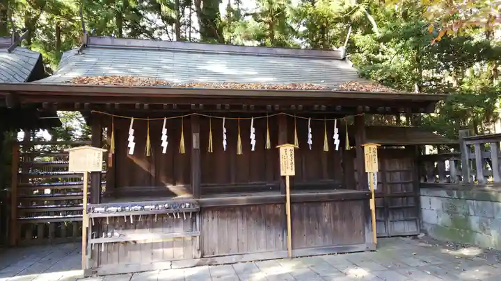 諏訪大社下社秋宮(長野県)