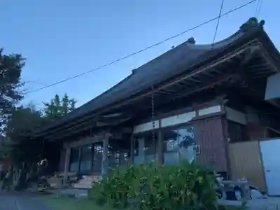 西徳寺の本殿・本堂