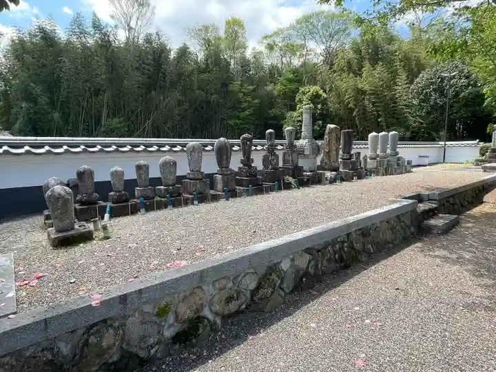 唯称寺(滋賀県)