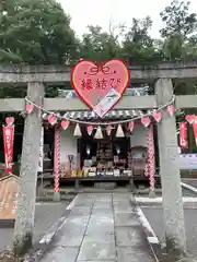 冠纓神社の末社