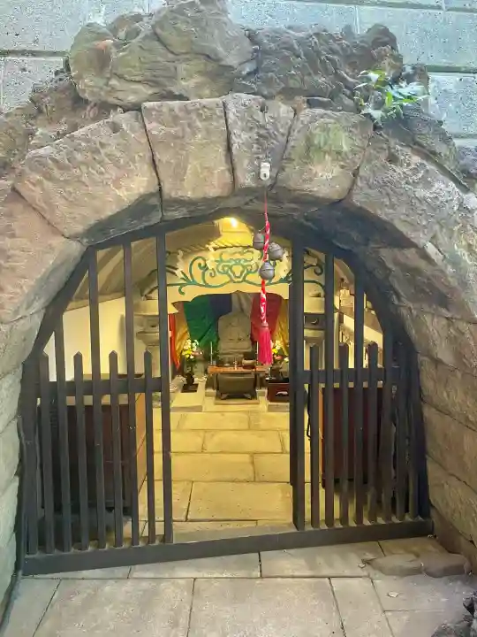 蟠龍寺の{uncategorized: "未分類", other: "その他", undefined: "問題あり", building: "その他建物", grave: "お墓", sacred_gate: "鳥居", guardian: "狛犬", statue: "像", buddha: "仏像", history: "歴史", nature: "自然", garden: "庭園", animal: "動物", pagoda: "塔", temizu: "手水舎", mountain_gate: "山門・神門", sanctuary: "本殿・本堂", subordinate: "末社・摂社", art: "芸術", scenery: "景色", jizo: "地蔵", ema: "絵馬", goshuin: "御朱印", omikuji: "おみくじ", items: "授与品その他", amulet: "お守り", goshuincho: "御朱印帳", eats: "食事", festival: "お祭り", votive_dance: "神楽", shichigosan: "七五三参", wedding: "結婚式", experience: "体験その他", initially: "初詣", around: "周辺", anti_infection: "感染症対策"}