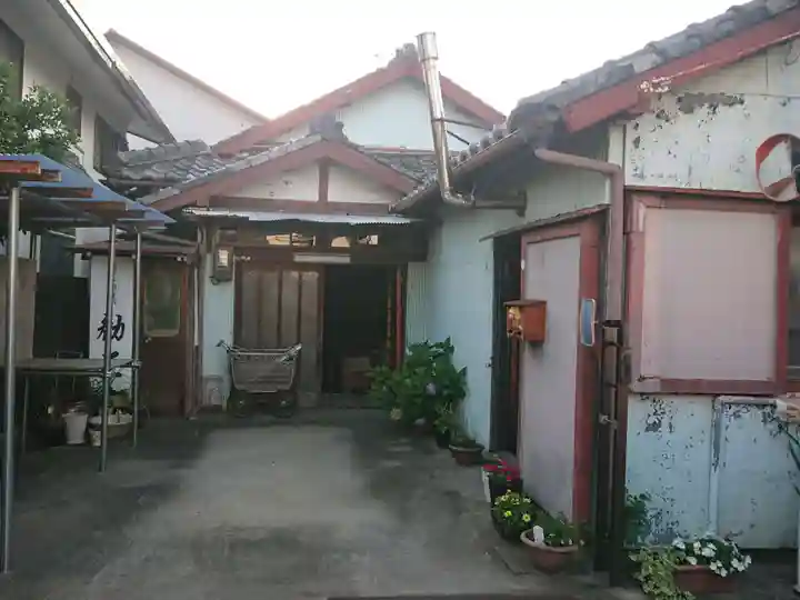 勧正寺の本殿・本堂