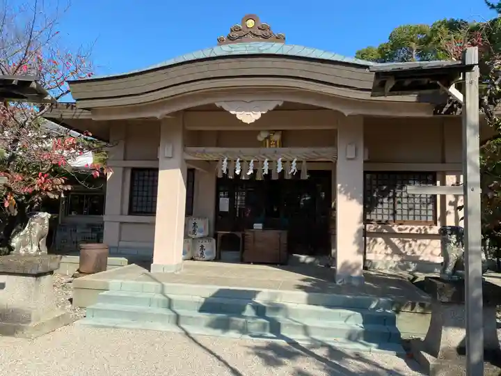 高山神社の本殿・本堂