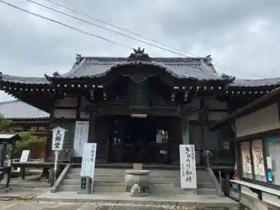 一宮寺の本殿・本堂