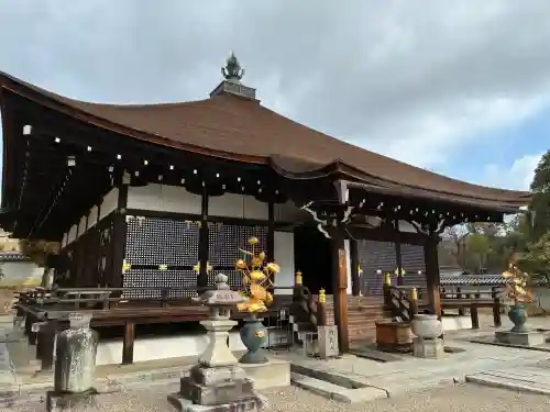 仁和寺の{uncategorized: "未分類", other: "その他", undefined: "問題あり", building: "その他建物", grave: "お墓", sacred_gate: "鳥居", guardian: "狛犬", statue: "像", buddha: "仏像", history: "歴史", nature: "自然", garden: "庭園", animal: "動物", pagoda: "塔", temizu: "手水舎", mountain_gate: "山門・神門", sanctuary: "本殿・本堂", subordinate: "末社・摂社", art: "芸術", scenery: "景色", jizo: "地蔵", ema: "絵馬", goshuin: "御朱印", omikuji: "おみくじ", items: "授与品その他", amulet: "お守り", goshuincho: "御朱印帳", eats: "食事", festival: "お祭り", votive_dance: "神楽", shichigosan: "七五三参", wedding: "結婚式", experience: "体験その他", initially: "初詣", around: "周辺", anti_infection: "感染症対策"}