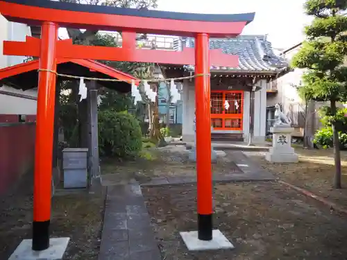 椎木稲荷神社の鳥居