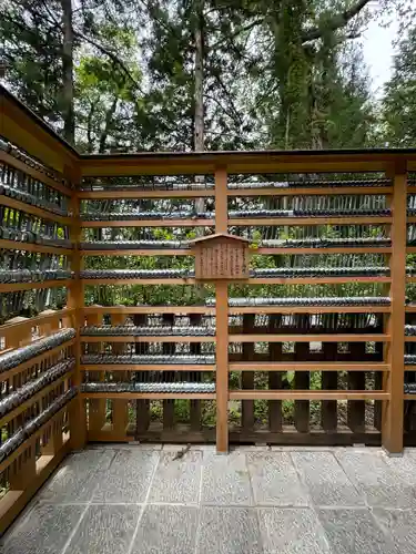 諏訪大社下社秋宮の末社・摂社