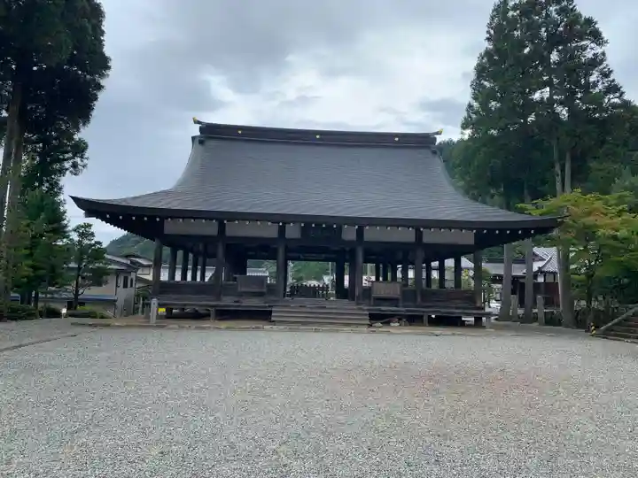 飛驒一宮水無神社の本殿・本堂