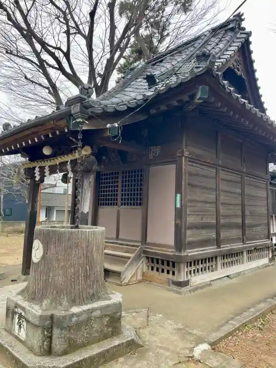上小岩天祖神社の{uncategorized: "未分類", other: "その他", undefined: "問題あり", building: "その他建物", grave: "お墓", sacred_gate: "鳥居", guardian: "狛犬", statue: "像", buddha: "仏像", history: "歴史", nature: "自然", garden: "庭園", animal: "動物", pagoda: "塔", temizu: "手水舎", mountain_gate: "山門・神門", sanctuary: "本殿・本堂", subordinate: "末社・摂社", art: "芸術", scenery: "景色", jizo: "地蔵", ema: "絵馬", goshuin: "御朱印", omikuji: "おみくじ", items: "授与品その他", amulet: "お守り", goshuincho: "御朱印帳", eats: "食事", festival: "お祭り", votive_dance: "神楽", shichigosan: "七五三参", wedding: "結婚式", experience: "体験その他", initially: "初詣", around: "周辺", anti_infection: "感染症対策"}