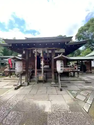 花山稲荷神社の本殿・本堂