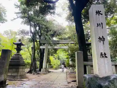 赤坂氷川神社の鳥居