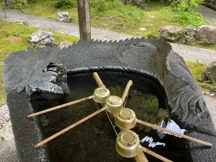 竹林寺の手水舎