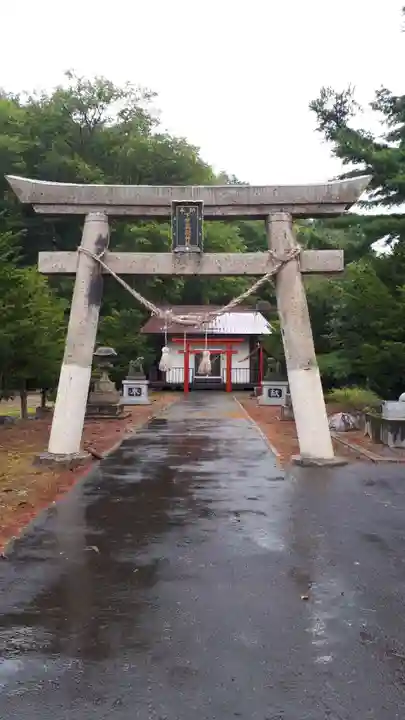 下宇莫別神社の鳥居