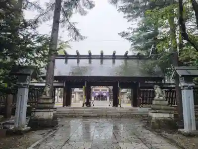 帯廣神社の山門・神門