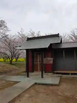 三軒家の鬼門除け稲荷の本殿・本堂