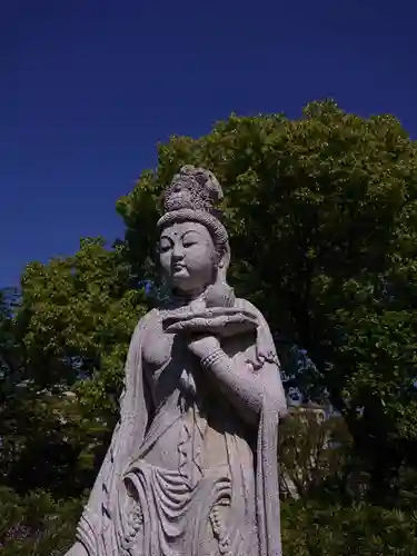 泉秋寺の仏像