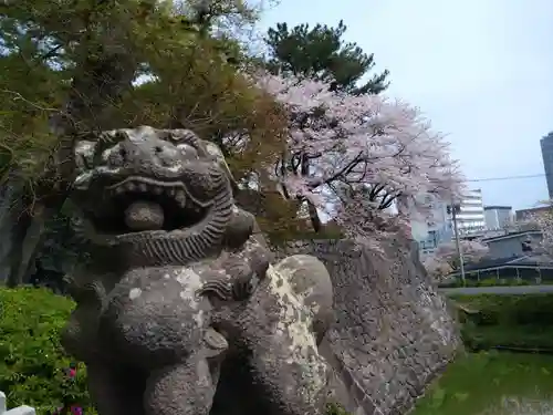 篠山神社の狛犬