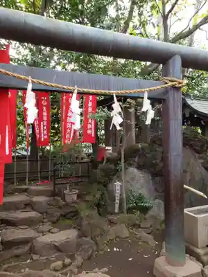 月見岡八幡神社の末社・摂社