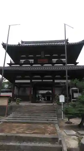 國前寺の山門