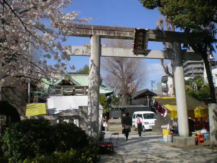 牛嶋神社の鳥居