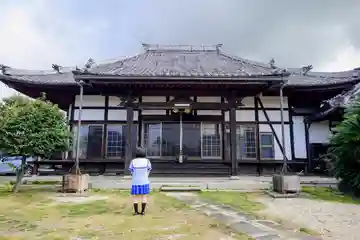 信谷院の本殿・本堂