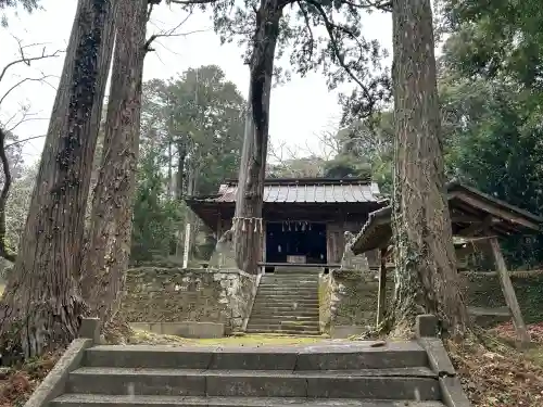 手力雄神社の{uncategorized: "未分類", other: "その他", undefined: "問題あり", building: "その他建物", grave: "お墓", sacred_gate: "鳥居", guardian: "狛犬", statue: "像", buddha: "仏像", history: "歴史", nature: "自然", garden: "庭園", animal: "動物", pagoda: "塔", temizu: "手水舎", mountain_gate: "山門・神門", sanctuary: "本殿・本堂", subordinate: "末社・摂社", art: "芸術", scenery: "景色", jizo: "地蔵", ema: "絵馬", goshuin: "御朱印", omikuji: "おみくじ", items: "授与品その他", amulet: "お守り", goshuincho: "御朱印帳", eats: "食事", festival: "お祭り", votive_dance: "神楽", shichigosan: "七五三参", wedding: "結婚式", experience: "体験その他", initially: "初詣", around: "周辺", anti_infection: "感染症対策"}