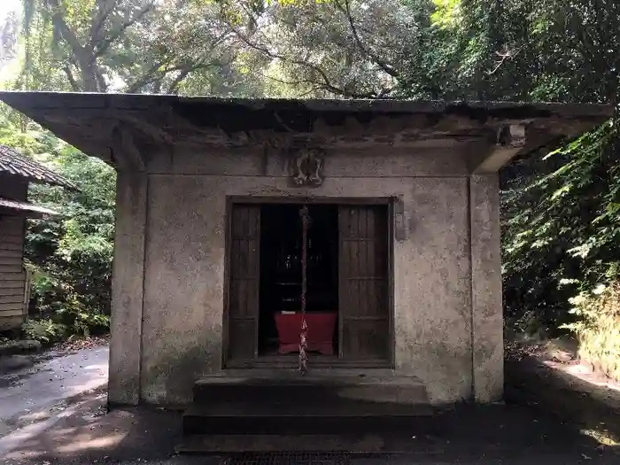 腹五社神社の本殿