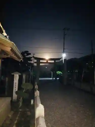 白山神社の鳥居