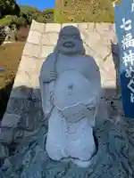 聖光寺の像