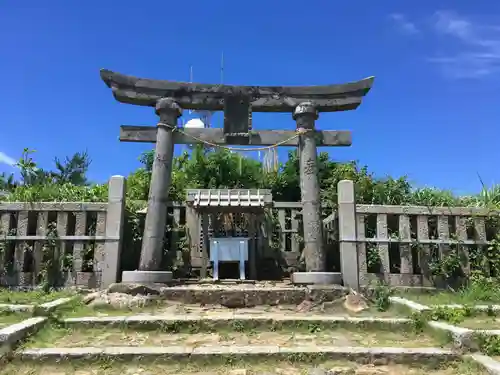 彌彦神社奥宮（御神廟）の鳥居