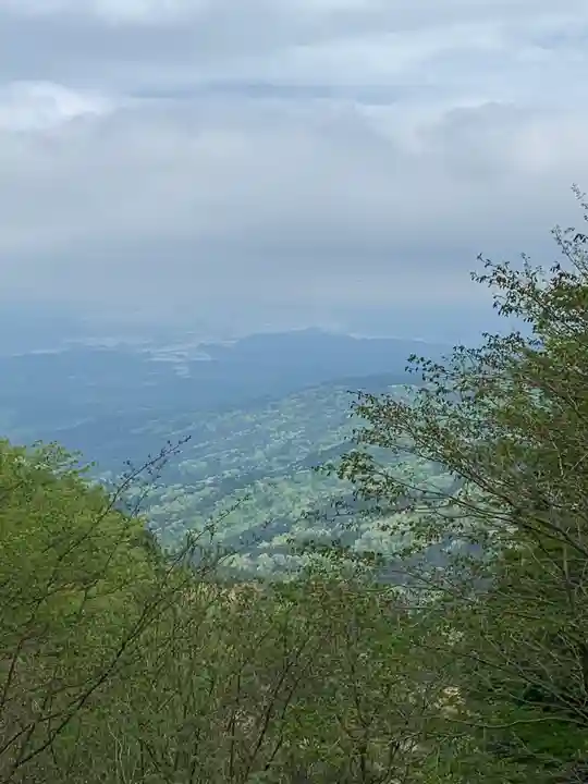 嶽山箒根神社奥の院の景色