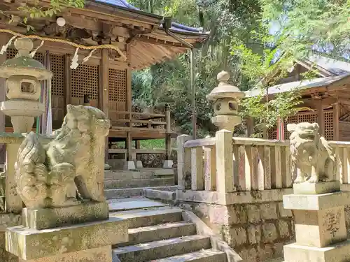 生野春日神社の狛犬