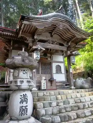 華厳寺の{uncategorized: "未分類", other: "その他", undefined: "問題あり", building: "その他建物", grave: "お墓", sacred_gate: "鳥居", guardian: "狛犬", statue: "像", buddha: "仏像", history: "歴史", nature: "自然", garden: "庭園", animal: "動物", pagoda: "塔", temizu: "手水舎", mountain_gate: "山門・神門", sanctuary: "本殿・本堂", subordinate: "末社・摂社", art: "芸術", scenery: "景色", jizo: "地蔵", ema: "絵馬", goshuin: "御朱印", omikuji: "おみくじ", items: "授与品その他", amulet: "お守り", goshuincho: "御朱印帳", eats: "食事", festival: "お祭り", votive_dance: "神楽", shichigosan: "七五三参", wedding: "結婚式", experience: "体験その他", initially: "初詣", around: "周辺", anti_infection: "感染症対策"}