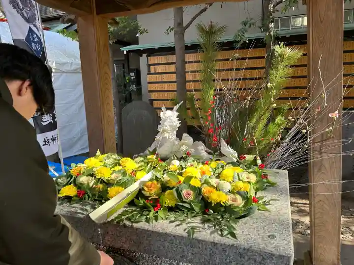 田無神社の{uncategorized: "未分類", other: "その他", undefined: "問題あり", building: "その他建物", grave: "お墓", sacred_gate: "鳥居", guardian: "狛犬", statue: "像", buddha: "仏像", history: "歴史", nature: "自然", garden: "庭園", animal: "動物", pagoda: "塔", temizu: "手水舎", mountain_gate: "山門・神門", sanctuary: "本殿・本堂", subordinate: "末社・摂社", art: "芸術", scenery: "景色", jizo: "地蔵", ema: "絵馬", goshuin: "御朱印", omikuji: "おみくじ", items: "授与品その他", amulet: "お守り", goshuincho: "御朱印帳", eats: "食事", festival: "お祭り", votive_dance: "神楽", shichigosan: "七五三参", wedding: "結婚式", experience: "体験その他", initially: "初詣", around: "周辺", anti_infection: "感染症対策"}