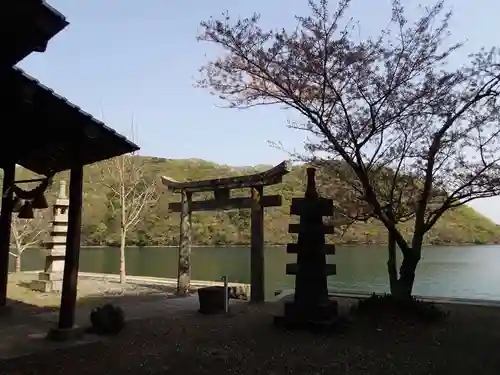 霹靂神社の鳥居