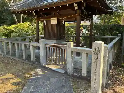 宗忠神社の{uncategorized: "未分類", other: "その他", undefined: "問題あり", building: "その他建物", grave: "お墓", sacred_gate: "鳥居", guardian: "狛犬", statue: "像", buddha: "仏像", history: "歴史", nature: "自然", garden: "庭園", animal: "動物", pagoda: "塔", temizu: "手水舎", mountain_gate: "山門・神門", sanctuary: "本殿・本堂", subordinate: "末社・摂社", art: "芸術", scenery: "景色", jizo: "地蔵", ema: "絵馬", goshuin: "御朱印", omikuji: "おみくじ", items: "授与品その他", amulet: "お守り", goshuincho: "御朱印帳", eats: "食事", festival: "お祭り", votive_dance: "神楽", shichigosan: "七五三参", wedding: "結婚式", experience: "体験その他", initially: "初詣", around: "周辺", anti_infection: "感染症対策"}
