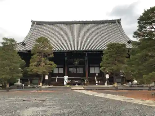 清凉寺の本殿