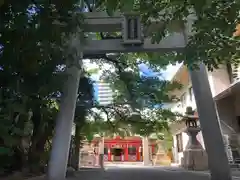 玉造稲荷神社の鳥居