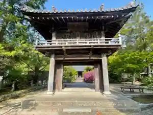 伊勢の国 四天王寺の山門・神門(2021年04月30日(金) 08時11分51秒投稿)