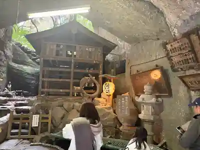 銭洗弁財天宇賀福神社(神奈川県)