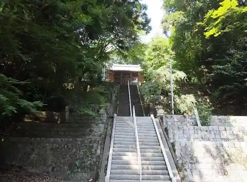 泉神社の建物その他