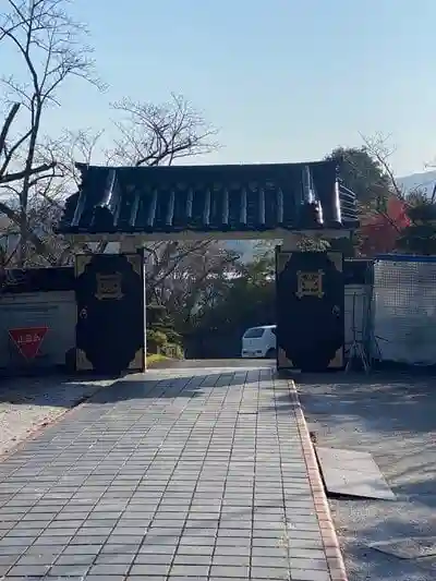 法泉寺の山門
