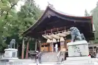 諏訪大社下社秋宮の本殿・本堂