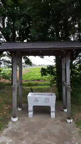 生北神社の手水舎