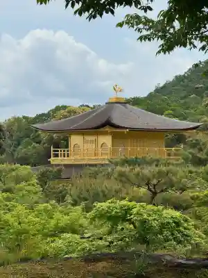 金閣寺不動堂の{uncategorized: "未分類", other: "その他", undefined: "問題あり", building: "その他建物", grave: "お墓", sacred_gate: "鳥居", guardian: "狛犬", statue: "像", buddha: "仏像", history: "歴史", nature: "自然", garden: "庭園", animal: "動物", pagoda: "塔", temizu: "手水舎", mountain_gate: "山門・神門", sanctuary: "本殿・本堂", subordinate: "末社・摂社", art: "芸術", scenery: "景色", jizo: "地蔵", ema: "絵馬", goshuin: "御朱印", omikuji: "おみくじ", items: "授与品その他", amulet: "お守り", goshuincho: "御朱印帳", eats: "食事", festival: "お祭り", votive_dance: "神楽", shichigosan: "七五三参", wedding: "結婚式", experience: "体験その他", initially: "初詣", around: "周辺", anti_infection: "感染症対策"}