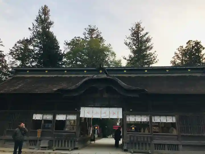 大崎八幡宮の山門・神門