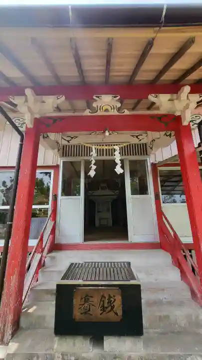 南方神社の{uncategorized: "未分類", other: "その他", undefined: "問題あり", building: "その他建物", grave: "お墓", sacred_gate: "鳥居", guardian: "狛犬", statue: "像", buddha: "仏像", history: "歴史", nature: "自然", garden: "庭園", animal: "動物", pagoda: "塔", temizu: "手水舎", mountain_gate: "山門・神門", sanctuary: "本殿・本堂", subordinate: "末社・摂社", art: "芸術", scenery: "景色", jizo: "地蔵", ema: "絵馬", goshuin: "御朱印", omikuji: "おみくじ", items: "授与品その他", amulet: "お守り", goshuincho: "御朱印帳", eats: "食事", festival: "お祭り", votive_dance: "神楽", shichigosan: "七五三参", wedding: "結婚式", experience: "体験その他", initially: "初詣", around: "周辺", anti_infection: "感染症対策"}