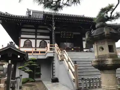 来迎寺の本殿・本堂