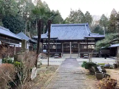 妙巌寺の本殿・本堂