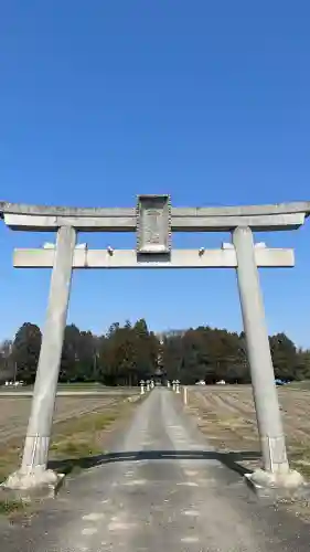 春日神社の{uncategorized: "未分類", other: "その他", undefined: "問題あり", building: "その他建物", grave: "お墓", sacred_gate: "鳥居", guardian: "狛犬", statue: "像", buddha: "仏像", history: "歴史", nature: "自然", garden: "庭園", animal: "動物", pagoda: "塔", temizu: "手水舎", mountain_gate: "山門・神門", sanctuary: "本殿・本堂", subordinate: "末社・摂社", art: "芸術", scenery: "景色", jizo: "地蔵", ema: "絵馬", goshuin: "御朱印", omikuji: "おみくじ", items: "授与品その他", amulet: "お守り", goshuincho: "御朱印帳", eats: "食事", festival: "お祭り", votive_dance: "神楽", shichigosan: "七五三参", wedding: "結婚式", experience: "体験その他", initially: "初詣", around: "周辺", anti_infection: "感染症対策"}